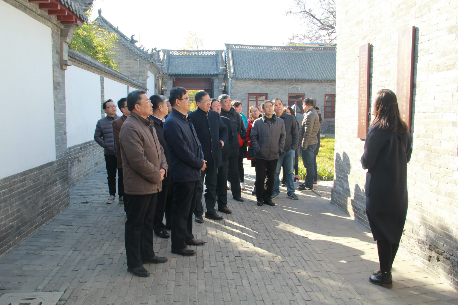 学院开展中华优秀传统文化教育基地揭牌暨廉政教育活动