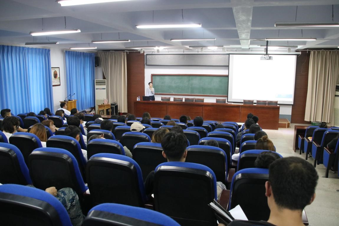 国际合作与继续教育处召开学生出境学习政策解读会