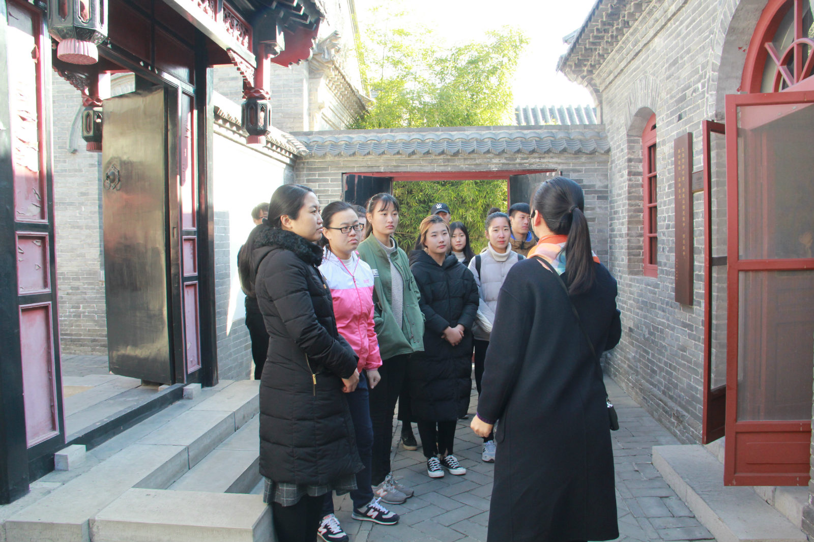 学院开展中华优秀传统文化教育基地揭牌暨廉政教育活动