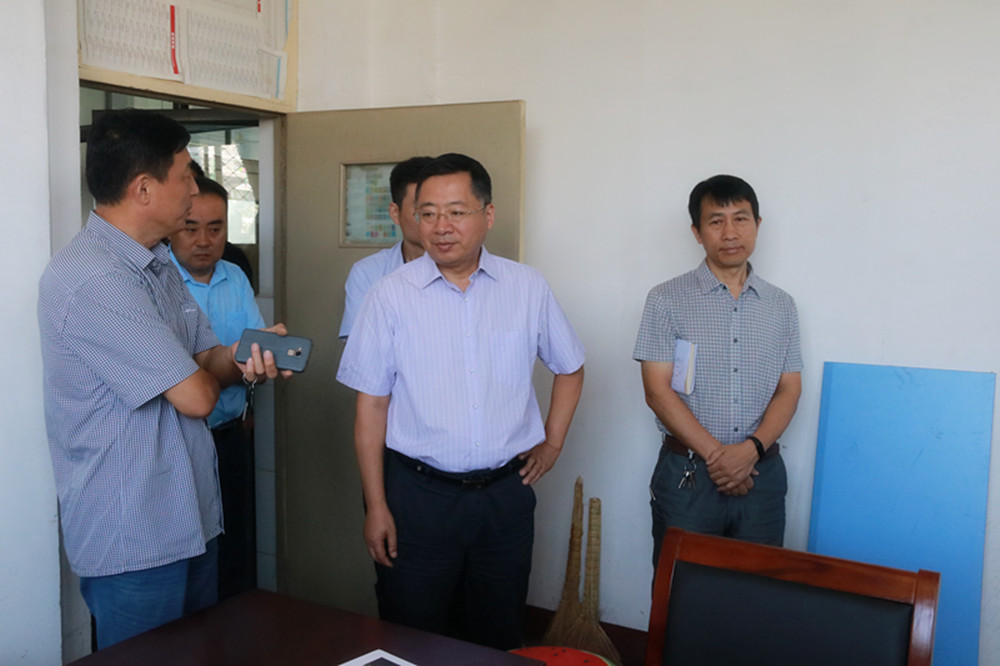 院长孙志斌到联系点信息工程系调研