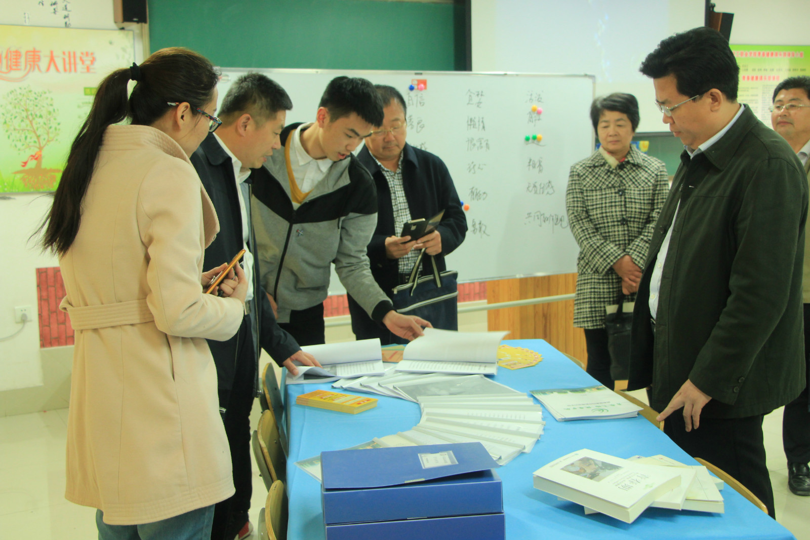 山东省计生协会专家组来院评估青春健康教育工作