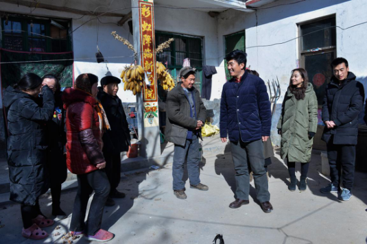 爱在路上——学院开展寒假送温暖系列活动