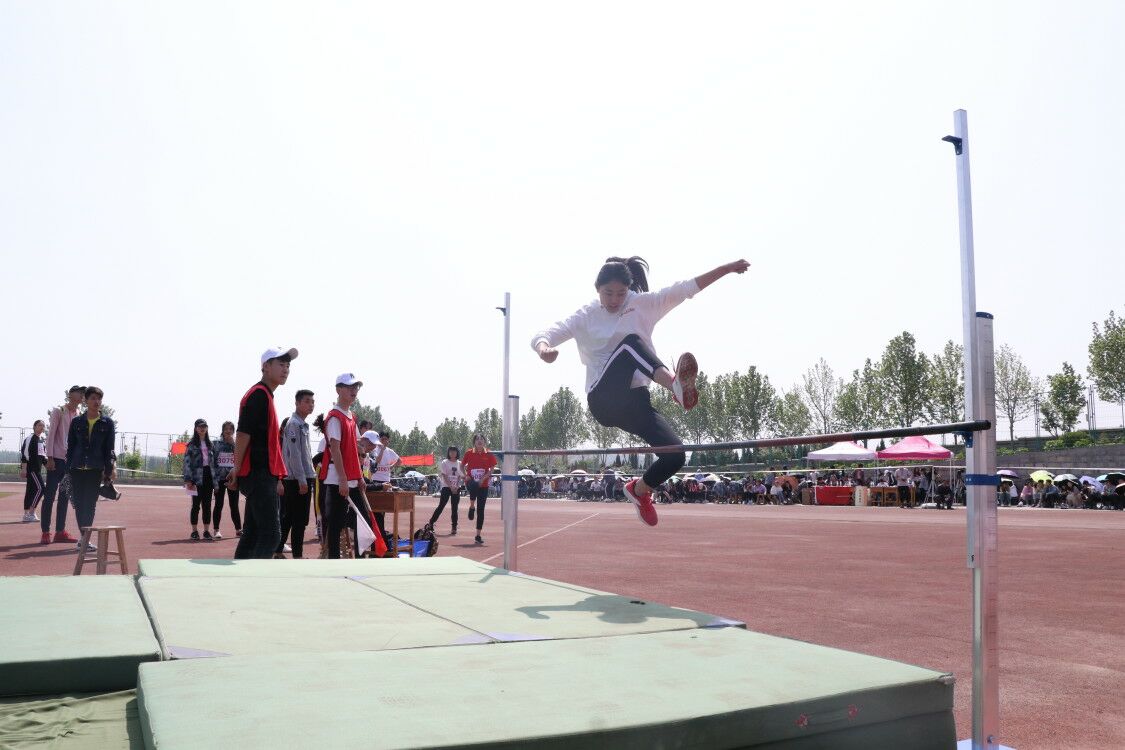 学院第五届田径运动会隆重开幕