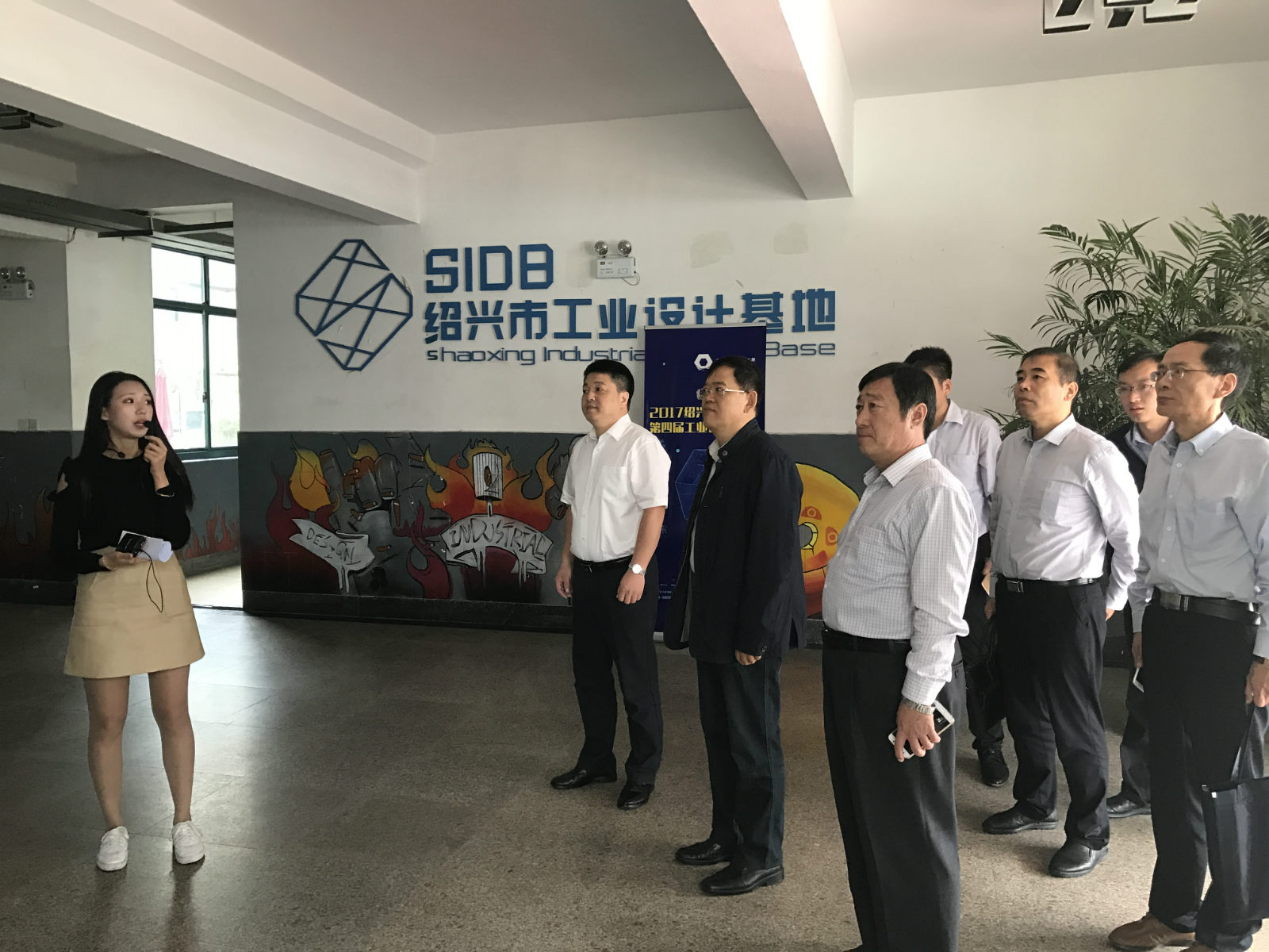 对标先进 赶超发展---学院对标先进考察团走进江浙优质高职学院考察学习